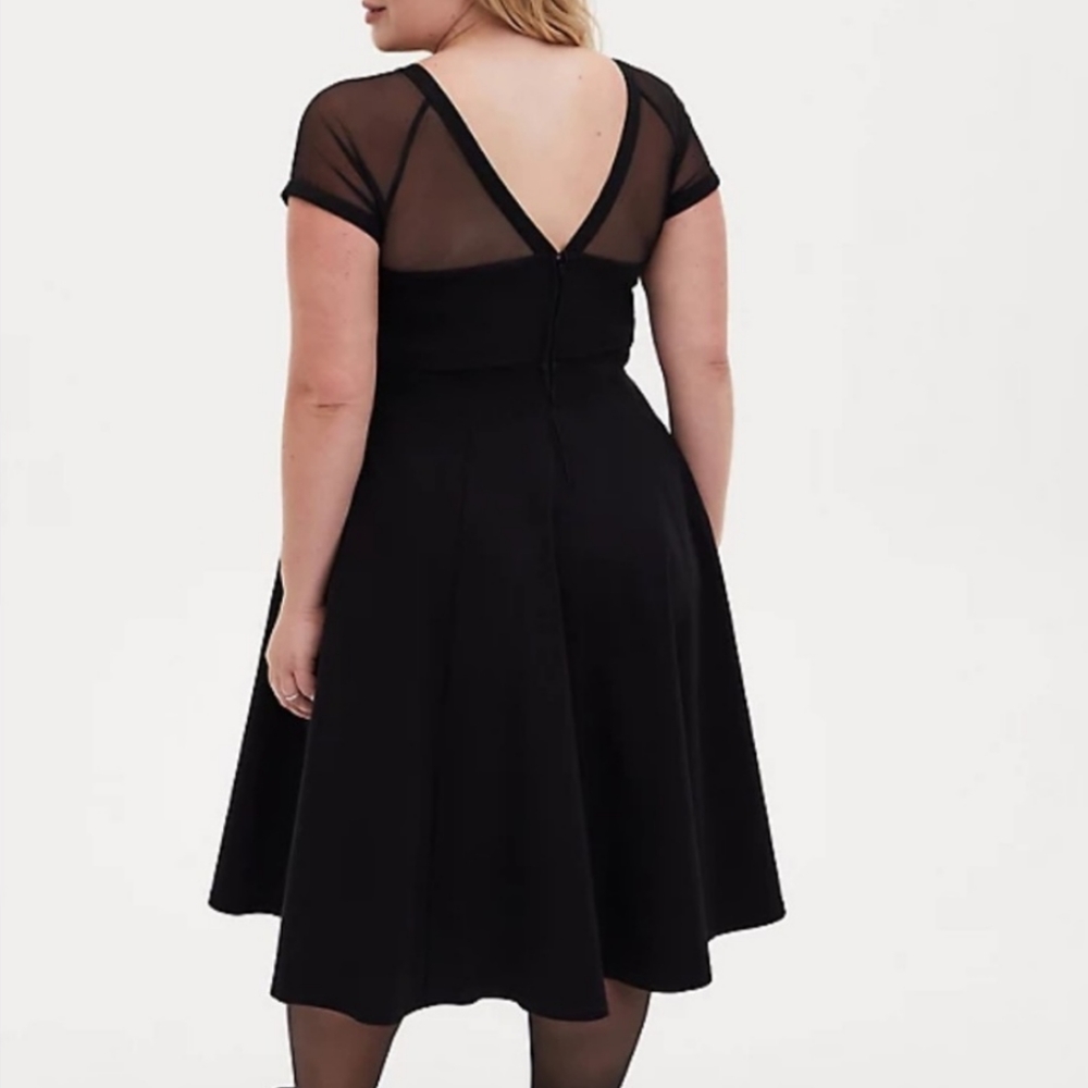 nwt TORRID black illusion swing dress 20